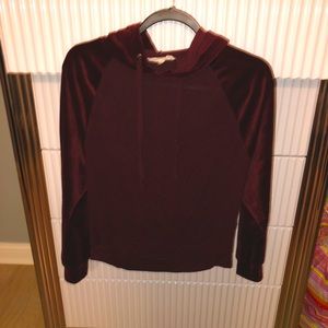 Maroon sweatshirt
